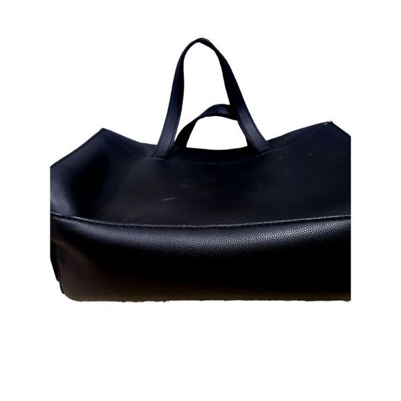 GBG (guess) Los Angeles hang bag and wallet bundle - Picture 9 of 9